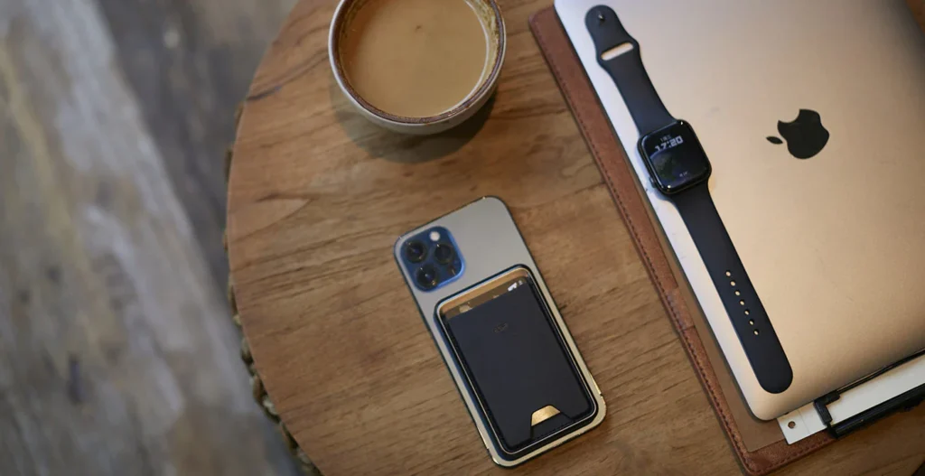 Best smartphones under 1000 dollers,iOS 26.2 Brings Upgrades for Liquid Glass, AirDrop, and Apple Music